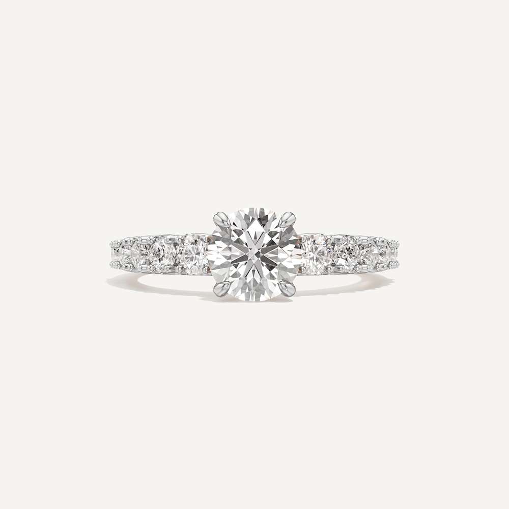 Graduated Side Stone Diamond