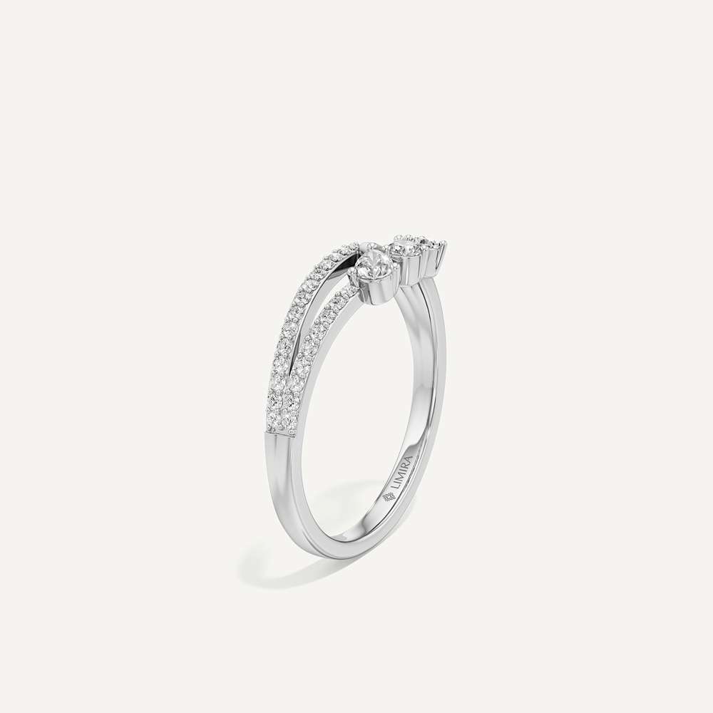 Bellezza Round & Pear Diamond